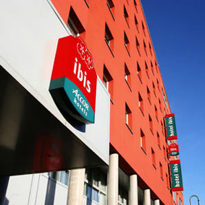 Me And East Side, By Hyatt Hotel 4*